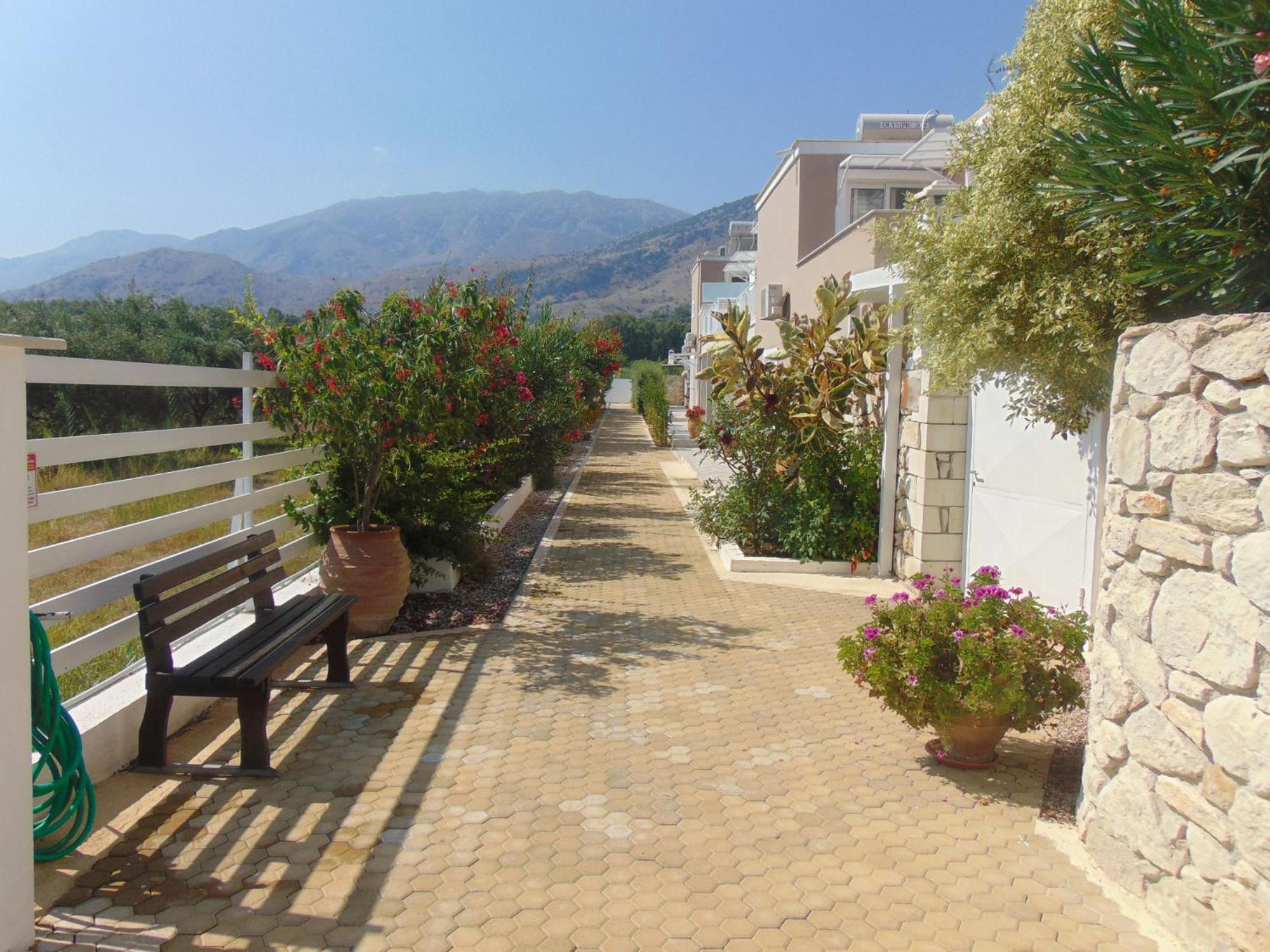 Villa Campos- Less Than 5-Min Walk To Kalivaki Beach Джорджополис Екстериор снимка