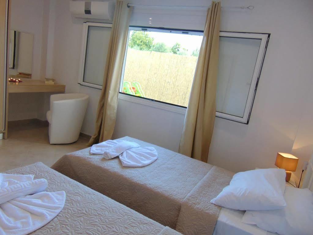 Villa Campos- Less Than 5-Min Walk To Kalivaki Beach Джорджополис Екстериор снимка